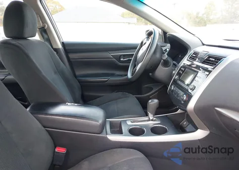 2015 Nissan Altima 2.5/2.5 S/2.5 Sl/2.5 Sv из США, поврежденный, VIN 1N4AL3AP4FC494143